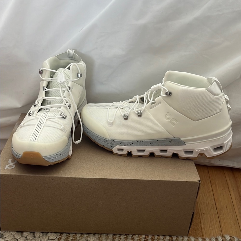 On Cloudtrax Undyed High-Top Sneakers
